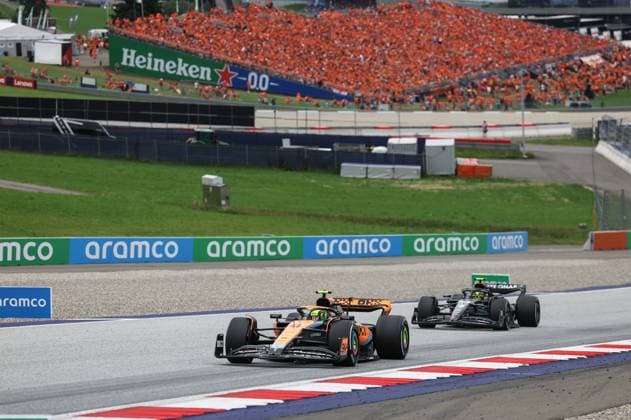 04 NORRIS Lando (gbr), McLaren F1 Team MCL60, action 44 HAMILTON Lewis (gbr), Mercedes AMG F1 Team W14, action during the 2023 Formula 1 Rolex Grosser Preis von Osterreich, 2023 Austrian Grand Prix, 9th round of the 2023 Formula One World Championship, WM, Weltmeisterschaft from June 30 to July 2, 2023 on the Red Bull Ring, in Spielberg, Austria Copyright: xFlorentxGooden DPPI IPAxSportx x xIPAxSportx 0 IPA_IPA39002575