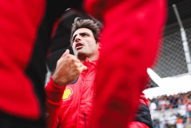 Sport Bilder des Tages Sport Bilder des Tages FORMULA 1 - GP of Austria 2023 SPIELBERG,AUSTRIA,02.JUL.23 - MOTORSPORTS, FORMULA 1 - Grand Prix of Austria, Red Bull Ring. Image shows Carlos Sainz (ESP Ferrari).  GEPAxpictures xDanielxGoetzhaber