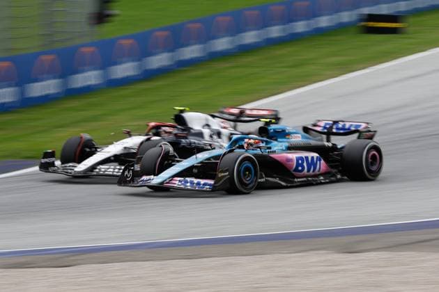22 TSUNODA Yuki (jap), Scuderia AlphaTauri AT04, 10 GASLY Pierre (fra), Alpine F1 Team A523, action during the 2023 Formula 1 Rolex Grosser Preis von Osterreich, 2023 Austrian Grand Prix, 9th round of the 2023 Formula One World Championship, WM, Weltmeisterschaft from June 30 to July 2, 2023 on the Red Bull Ring, in Spielberg, Austria - F1 - AUSTRIAN GRAND PRIX 2023 - RACE DPPI Panoramic 00123023_F12023GP10AUT-HZ-7505
