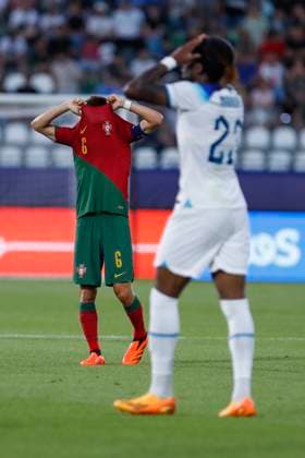 UEFA U21, U 21 EM, England - Portugal, Viertelfinale, 02.07.2023, Kutaissi Tiago DANTAS ( 6, Portugal) vergräbt sein Gesicht in seinem Trikot, UEFA U21-Fussball-Europameisterschaft in Rumaenien und Georgien, England - Portugal, Viertelfinale, 02.07.2023, Ramas-Schengelia-Stadion, Kutaissi Copyright: xBEAUTIFULxSPORTS Meuselx