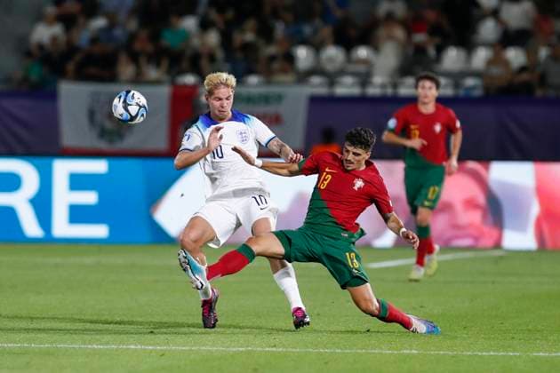 UEFA U21, U 21 EM, England - Portugal, Viertelfinale, 02.07.2023, Kutaissi Jose CARLOS ( 13, Portugal), Emile SMITH ROWE ( 10, England), UEFA U21-Fussball-Europameisterschaft in Rumaenien und Georgien, England - Portugal, Viertelfinale, 02.07.2023, Ramas-Schengelia-Stadion, Kutaissi Copyright: xBEAUTIFULxSPORTS Meuselx