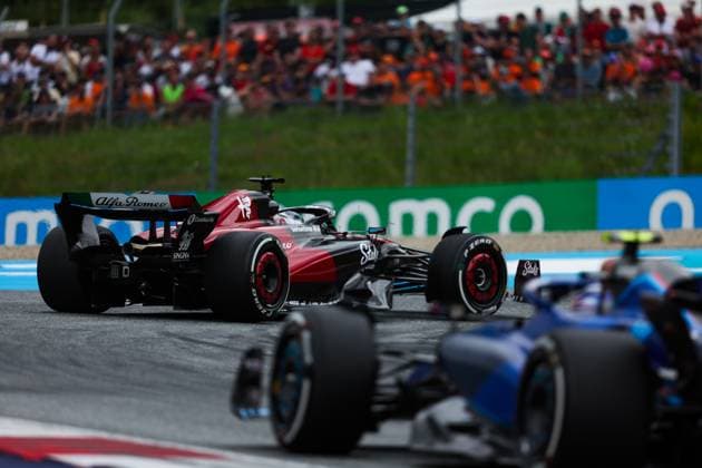 77 BOTTAS Valtteri (fin), Alfa Romeo F1 Team Stake C43, action during the 2023 Formula 1 Rolex Grosser Preis von Osterreich, 2023 Austrian Grand Prix, 9th round of the 2023 Formula One World Championship, WM, Weltmeisterschaft from June 30 to July 2, 2023 on the Red Bull Ring, in Spielberg, Austria - F1 - AUSTRIAN GRAND PRIX 2023 - RACE DPPI Panoramic  00123023_G0OD5727 