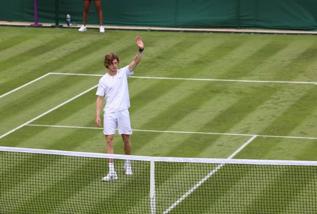 2023 Wimbledon Tournament LONDRES, LO - 03.07.2023: 2023 WIMBLEDON TOURNAMENT - Andrey Rublev (RUS) during Wimbledon 2023 Tournament held in London, England. (Photo: Andre Chaco Fotoarena) x2396413x  AndrexChaco