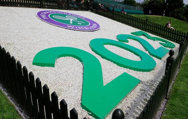 TENNIS - Wimbledon 2023 LONDON,ENGLAND,03.JUL.23 - TENNIS - ATP, Tennis Herren World Tour, Wimbledon, Grand Slam. Image shows a feature with the Wimbledon logo.  GEPAxpictures xAlanxGrieves