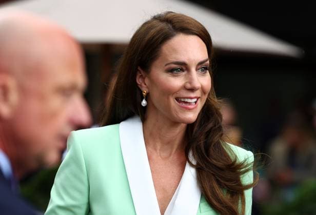 Mandatory Credit: Photo by Simon Dael Shutterstock (13995905n) Catherine Duchess of Cambridge arriving Wimbledon Tennis Championships, Day 2, The All England Lawn Tennis and Croquet Club, London, UK - 04 Jul 2023 Wimbledon Tennis Championships, Day 2, The All England Lawn Tennis and Croquet Club, London, UK - 04 Jul 2023  Copyright: xSimonxDael Shutterstockx 13995905n