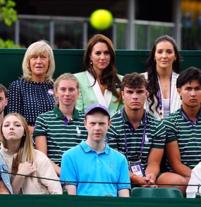 Mandatory Credit: Photo by Javier Garcia Shutterstock (13995877aq) Catherine Princess of Wales watching the action on Court 18 with Wimbledon board member Debbie Jevans and former player Laura Robson Wimbledon Tennis Championships, Day 2, The All England Lawn Tennis and Croquet Club, London, UK - 04 Jul 2023 Wimbledon Tennis Championships, Day 2, The All England Lawn Tennis and Croquet Club, London, UK - 04 Jul 2023  Copyright: xJavierxGarcia Shutterstockx 13995877aq
