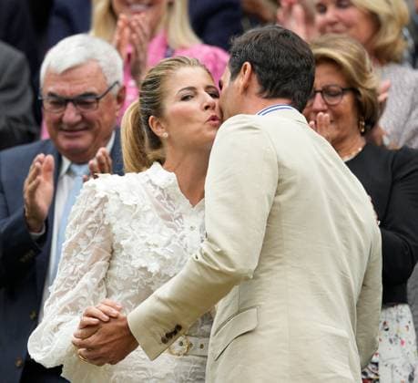 Mandatory Credit: Photo by Dave Shopland Shutterstock (13995876ad) Mirka Federer and Roger Federer in the Royal Box Wimbledon Tennis Championships, Day 2, The All England Lawn Tennis and Croquet Club, London, UK - 04 Jul 2023 Wimbledon Tennis Championships, Day 2, The All England Lawn Tennis and Croquet Club, London, UK - 04 Jul 2023  Copyright: xDavexShopland Shutterstockx 13995876ad