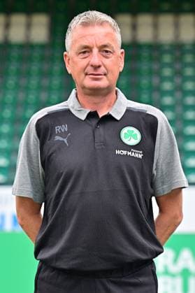04.07.2023 - SpVgg Greuther Fürth ( Kleeblatt Spielvereinigung ) - 2. Fussball Bundesliga - Saison 2023 2024 - Fototermin Porträttermin Vorstellung Präsentation Pressetermin - - Einzelbild Einzelfoto Portrait Porträt Kopfbild - Rainer Widmayer (Co-Trainer SpVgg Greuther Fürth )