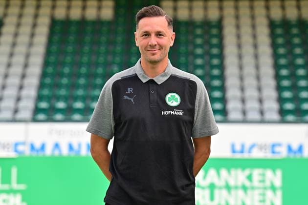 04.07.2023 - SpVgg Greuther Fürth ( Kleeblatt Spielvereinigung ) - 2. Fussball Bundesliga - Saison 2023 2024 - Fototermin Porträttermin Vorstellung Präsentation Pressetermin - - Einzelbild Einzelfoto Portrait Porträt Kopfbild - Jurek Rohrberg (Trainer-Assistent SpVgg Greuther Fürth )