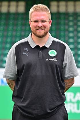 04.07.2023 - SpVgg Greuther Fürth ( Kleeblatt Spielvereinigung ) - 2. Fussball Bundesliga - Saison 2023 2024 - Fototermin Porträttermin Vorstellung Präsentation Pressetermin - - Einzelbild Einzelfoto Portrait Porträt Kopfbild - Patrick Rutte (Physio SpVgg Greuther Fürth )