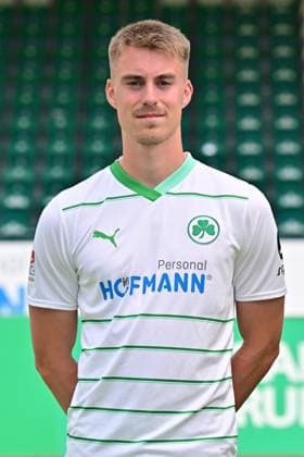 04.07.2023 - SpVgg Greuther Fürth ( Kleeblatt Spielvereinigung ) - 2. Fussball Bundesliga - Saison 2023 2024 - Fototermin Porträttermin Vorstellung Präsentation Pressetermin - - Einzelbild Einzelfoto Portrait Porträt Kopfbild - Gian Luca Gian-Luca Itter (27, SpVgg Greuther Fürth )