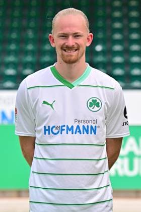 04.07.2023 - SpVgg Greuther Fürth ( Kleeblatt Spielvereinigung ) - 2. Fussball Bundesliga - Saison 2023 2024 - Fototermin Porträttermin Vorstellung Präsentation Pressetermin - - Einzelbild Einzelfoto Portrait Porträt Kopfbild - Jomaine Consbruch (14, SpVgg Greuther Fürth )