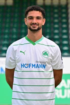 04.07.2023 - SpVgg Greuther Fürth ( Kleeblatt Spielvereinigung ) - 2. Fussball Bundesliga - Saison 2023 2024 - Fototermin Porträttermin Vorstellung Präsentation Pressetermin - - Einzelbild Einzelfoto Portrait Porträt Kopfbild - Kerim Calhanoglu (21, SpVgg Greuther Fürth )
