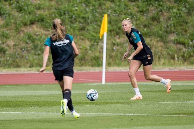 Training DFB Frauen; 04.07.2023 Janina Minge (Deutschland, 29) Offenes Training mit Fans DFB Frauen, Herzogenaurach, adidas Homeground Copyright: xBEAUTIFULxSPORTS Wunderlx