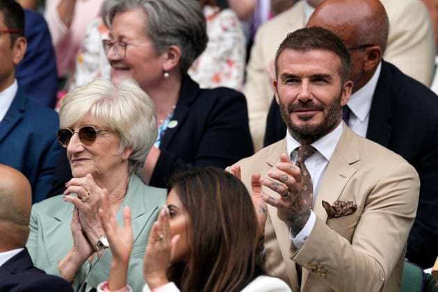 Mandatory Credit: Photo by Dave Shopland Shutterstock (13995910q) David Beckham watching the action from the Royal Box with his mother Sandra Beckham Wimbledon Tennis Championships, Day 3, The All England Lawn Tennis and Croquet Club, London, UK - 05 Jul 2023 Wimbledon Tennis Championships, Day 3, The All England Lawn Tennis and Croquet Club, London, UK - 05 Jul 2023  Copyright: xDavexShopland Shutterstockx 13995910q