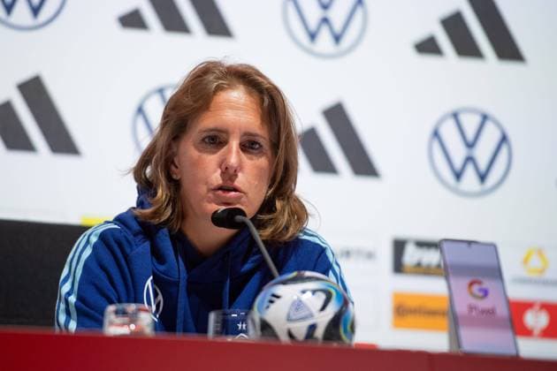 Britta Carlson (Co-Trainerin Deutschland), GER, DFB Fussball Frauen Nationalmannschaft, Pressekonferenz, FIFA WM Vorbereitung 2023 in Herzogenaurach, 04.07.2023 GER, DFB Fussball Frauen Nationalmannschaft, Pressekonferenz, FIFA WM Vorbereitung 2023 in Herzogenaurach, 04.07.2023 Herzogenaurach Copyright: xEibner-Pressefoto Memmlerx EP_MMR