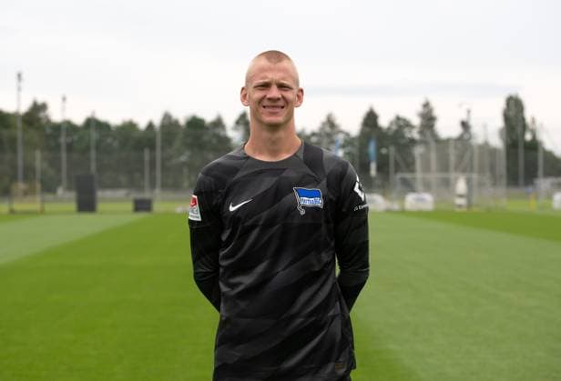 Torhüter Oliver Christensen (Hertha BSC); Hertha BSC; 2. Bundesliga, Porträttermin 2023 2024, 05.07. 2023, Copyright: xSebastianxRäppold MatthiasxKochx