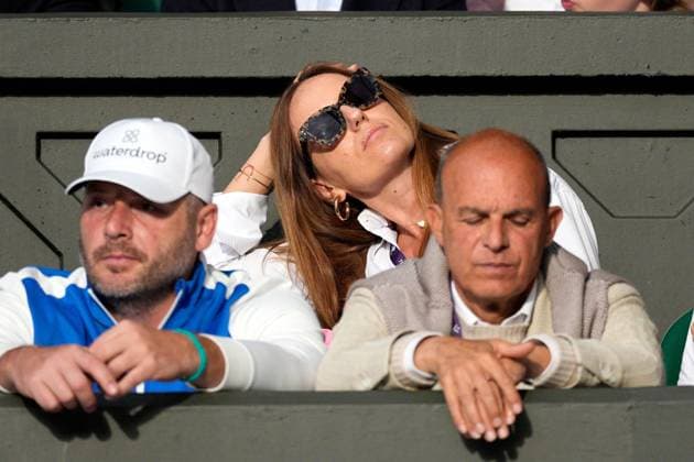 Sport Bilder des Tages Mandatory Credit: Photo by Dave Shopland Shutterstock (13995910ig) Jelena Djokovic Wimbledon Tennis Championships, Day 3, The All England Lawn Tennis and Croquet Club, London, UK - 05 Jul 2023 Wimbledon Tennis Championships, Day 3, The All England Lawn Tennis and Croquet Club, London, UK - 05 Jul 2023  Copyright: xDavexShopland Shutterstockx 13995910ig