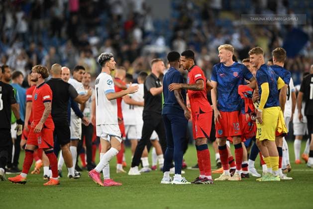ISRAEL_ENGLAND_1 2 FINAL teams of Israel and england after the match, UEFA U21, U 21 EC SEMI-FINAL BATUMI Batumi Arena - Batumi, Georgia GEORGIA Copyright: xTamunaxKulumbegashvilix KUL_4780