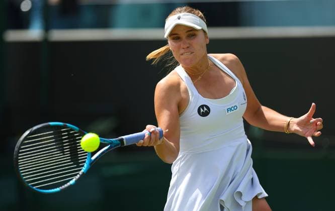 Mandatory Credit: Photo by Ella Ling Shutterstock (13995916h) Sofia Kenin in action during her match vs Xinyu Wang Wimbledon Tennis Championships, Day 4, The All England Lawn Tennis and Croquet Club, London, UK - 06 Jul 2023 Wimbledon Tennis Championships, Day 4, The All England Lawn Tennis and Croquet Club, London, UK - 06 Jul 2023  Copyright: xEllaxLing Shutterstockx 13995916h