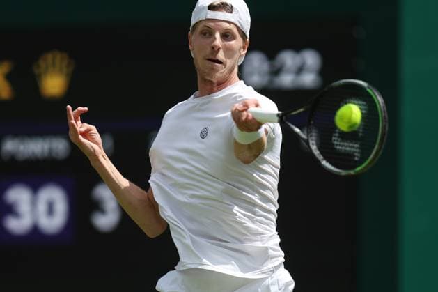 Wimbledon: Day Four 6 July 2023, Wimbledon - Wimbledon Tennis Championships - Day Four - Gijs Brouwer (NED) plays a forehand to Alexander Zverev (GER) during their Gentlemen s Singles 2nd Round match - Photo: Charlotte Wilson Offside . Wimbledon UK Copyright: xCharlottexWilsonx xOffsidexOffside