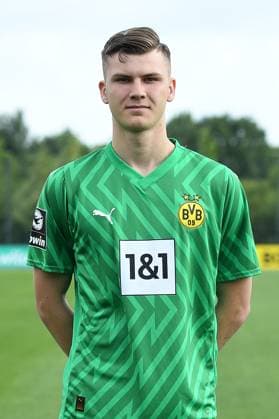 Borussia Dortmund II; 3.Liga, Porträttermin 2023 2024 Marian Kirsch; Borussia Dortmund II; 3. Liga, Porträttermin 2023 2024