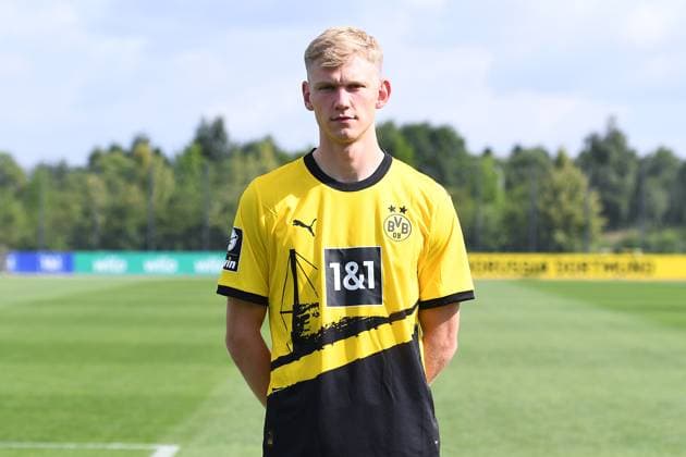 Borussia Dortmund II; 3.Liga, Porträttermin 2023 2024 Ted Tattermusch; Borussia Dortmund II; 3. Liga, Porträttermin 2023 2024