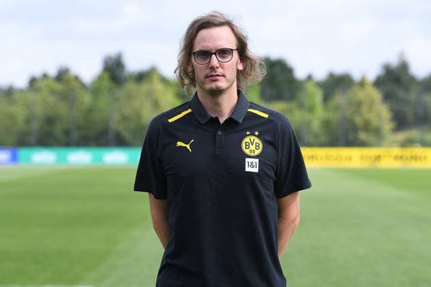 Borussia Dortmund II; 3.Liga, Porträttermin 2023 2024 Videoanalyst Jan-Frederik Luig; Borussia Dortmund II; 3. Liga, Porträttermin 2023 2024