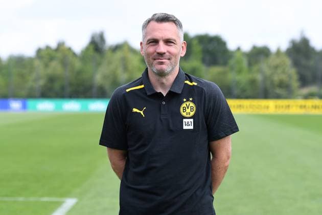 Borussia Dortmund II; 3.Liga, Porträttermin 2023 2024 Cheftrainer Jan Zimmermann; Borussia Dortmund II; 3. Liga, Porträttermin 2023 2024