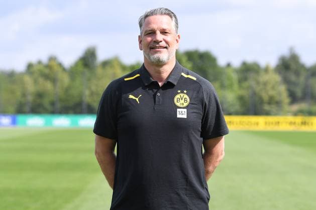 Borussia Dortmund II; 3.Liga, Porträttermin 2023 2024 Zeugwart Max Plaga; Borussia Dortmund II; 3. Liga, Porträttermin 2023 2024