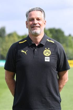 Borussia Dortmund II; 3.Liga, Porträttermin 2023 2024 Zeugwart Max Plaga; Borussia Dortmund II; 3. Liga, Porträttermin 2023 2024