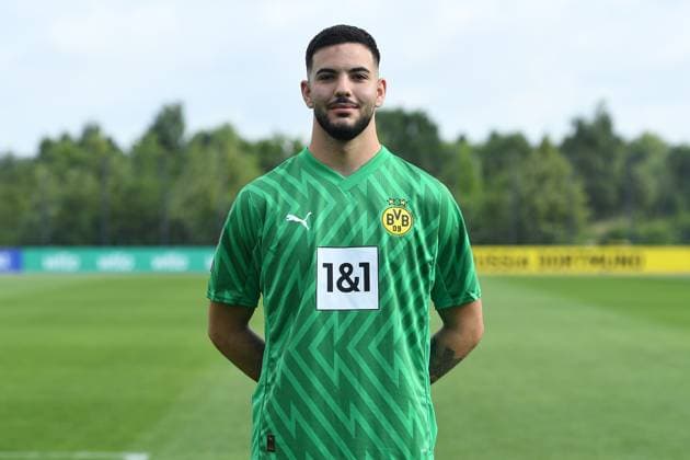 Borussia Dortmund II; 3.Liga, Porträttermin 2023 2024 Tiago Estevao; Borussia Dortmund II; 3. Liga, Porträttermin 2023 2024