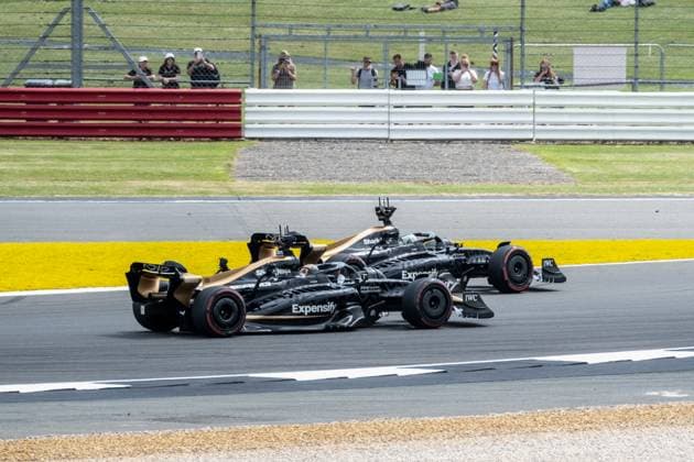 Brad Pitt, Damson Idris, Schauspieler, APXGP Grosser Preis von Grossbritannien, Silverstone, Motorsport, Formel 1, 06.07.2023 Grosser Preis von Grossbritannien, Silverstone, Motorsport, Formel 1, 06.07.2023 Towcester Copyright: xEibner-Pressefoto MarkoxKnabx EP_EER