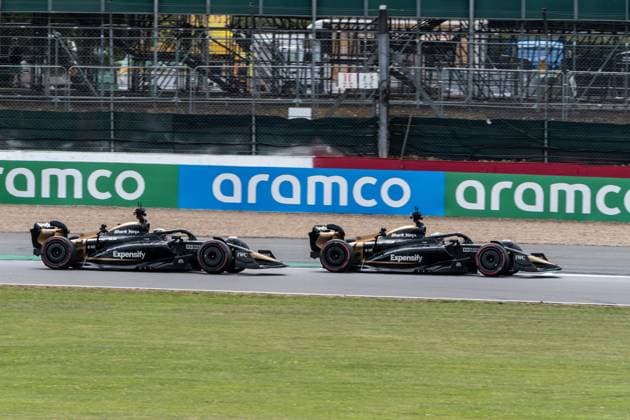Brad Pitt, Damson Idris, Schauspieler, APXGP Grosser Preis von Grossbritannien, Silverstone, Motorsport, Formel 1, 06.07.2023 Grosser Preis von Grossbritannien, Silverstone, Motorsport, Formel 1, 06.07.2023 Towcester Copyright: xEibner-Pressefoto MarkoxKnabx EP_EER