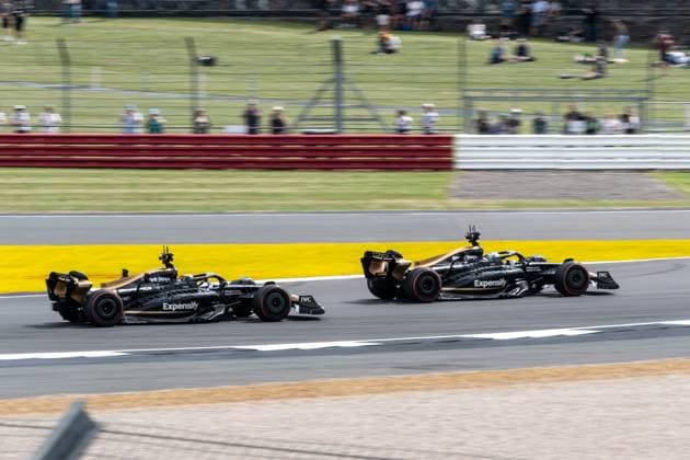 Brad Pitt, Damson Idris, Schauspieler, APXGP Grosser Preis von Grossbritannien, Silverstone, Motorsport, Formel 1, 06.07.2023 Grosser Preis von Grossbritannien, Silverstone, Motorsport, Formel 1, 06.07.2023 Towcester Copyright: xEibner-Pressefoto MarkoxKnabx EP_EER