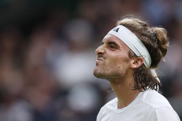 Wimbledon: Day Four 6 July 2023, Wimbledon - Wimbledon Tennis Championships - Day Four - Stefanos Tsitsipas (GRE) pulls a face during his Gentlemen s Singles 2nd Round match against Andy Murray (GBR) - Photo: Charlotte Wilson Offside . Wimbledon UK Copyright: xCharlottexWilsonx xOffsidexOffside