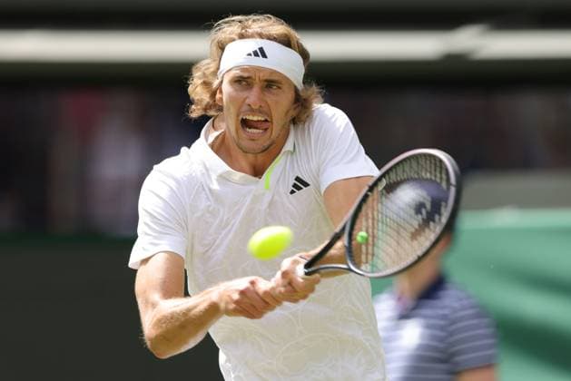 Alexander Zverev, GER, during rain delayed first round of 2023 All England Lawn Tennis Championships at Wimbledon, gentlemens singles, London, 06 07 2023; -