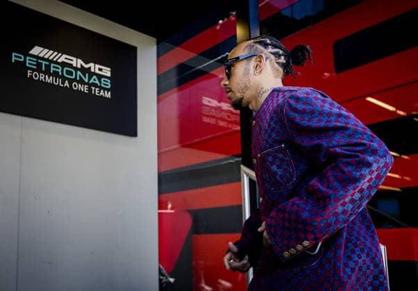 SILVERSTONE - Lewis Hamilton (Mercedes) arrives ahead of 1st Free Practice for the British Grand Prix. ANP SEM VAN DER WAL F1 Grand Prix of Great Britain - Practice 2023 xVIxANPxSportx xxANPxIVx 473192976 originalFilename: 473192976.jpg
