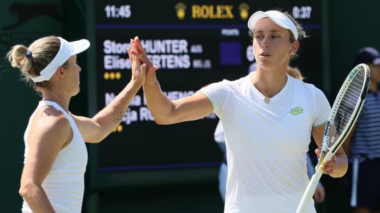 Australian Storm Sanders and Belgian Elise Mertens pictured during a doubles tennis match between Belgian-Australian pair Mertens-Sanders and Ukrainian-Polish pair Kichenok-Rosolska, in round 1 of the women s doubles at the 2023 Wimbledon grand slam tennis tournament at the All England Tennis Club, in south-west London, Britain, Friday 07 July 2023. BENOITxDOPPAGNE  x70233186x
