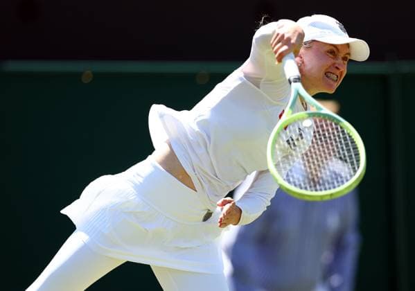 Mandatory Credit: Photo by Simon Dael Shutterstock (13995929ag) Aliaksandra Sasnovich during her second round match Wimbledon Tennis Championships, Day 5, The All England Lawn Tennis and Croquet Club, London, UK - 07 Jul 2023 Wimbledon Tennis Championships, Day 5, The All England Lawn Tennis and Croquet Club, London, UK - 07 Jul 2023  Copyright: xSimonxDael Shutterstockx 13995929ag