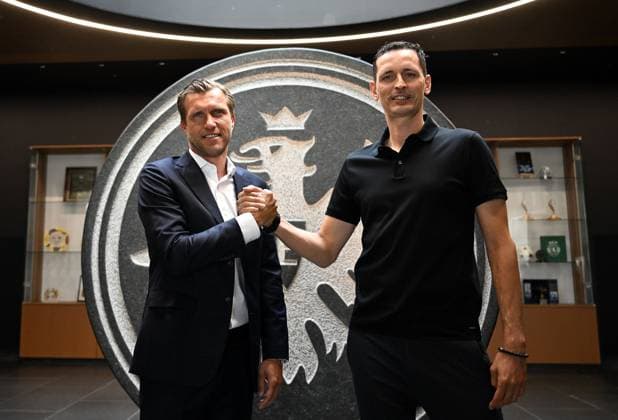 Sport Bilder des Tages 07.07.2023, xjhx, Fussball 1.Bundesliga, Eintracht Frankfurt - Pressekonferenz Dino Toppmöller emspor, v.l. Vorstand Markus Kroesche Krösche Director of Sports of of Eintracht Frankfurt, Trainer Dino Toppmöller Toppmoeller (Eintracht Frankfurt) (DFL DFB REGULATIONS PROHIBIT ANY USE OF PHOTOGRAPHS as IMAGE SEQUENCES and or QUASI-VIDEO) Frankfurt am Main