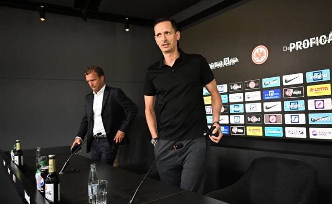 07.07.2023, xjhx, Fussball 1.Bundesliga, Eintracht Frankfurt - Pressekonferenz Dino Toppmöller emspor, v.l. Vorstand Markus Kroesche Krösche Director of Sports of of Eintracht Frankfurt, Trainer Dino Toppmöller Toppmoeller (Eintracht Frankfurt) (DFL DFB REGULATIONS PROHIBIT ANY USE OF PHOTOGRAPHS as IMAGE SEQUENCES and or QUASI-VIDEO) Frankfurt am Main