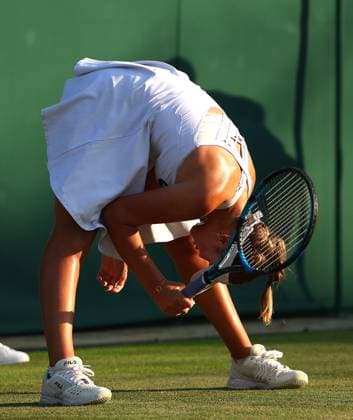 Mandatory Credit: Photo by Ella Ling Shutterstock (13995924el) Sofia Kenin reacts against Elina Svitolina Wimbledon Tennis Championships, Day 5, The All England Lawn Tennis and Croquet Club, London, UK - 07 Jul 2023 Wimbledon Tennis Championships, Day 5, The All England Lawn Tennis and Croquet Club, London, UK - 07 Jul 2023  Copyright: xEllaxLing Shutterstockx 13995924el