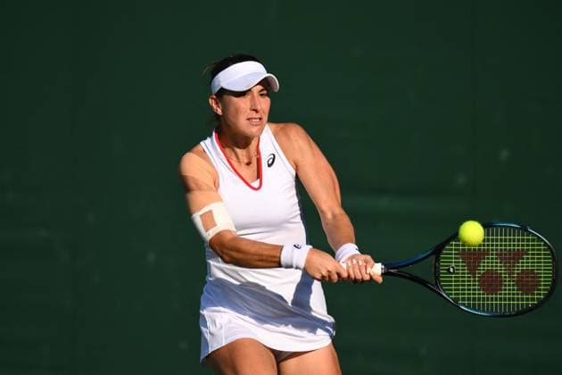 Wimbledon Championships Day 5 Belinda Bencic (SUI) during her second round match at the 2023 Wimbledon Championships at the AELTC in London, UK, on July 7, 2023. Photo by Corinne Dubreuil ABACAPRESS.COM London United Kingdom  Copyright: xDubreuilxCorinne ABACAx 859923_106 DubreuilxCorinne ABACAx 859923_106