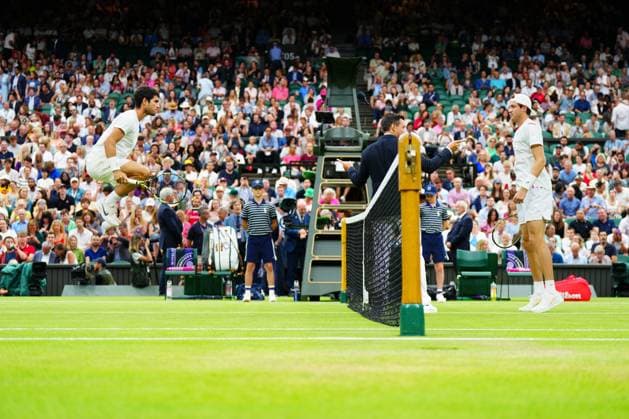 Mandatory Credit: Photo by Javier Garcia Shutterstock (14001532w) Carlos Alcaraz and Nicolas Jarry ahead of their third round match Wimbledon Tennis Championships, Day 6, The All England Lawn Tennis and Croquet Club, London, UK - 08 Jul 2023 Wimbledon Tennis Championships, Day 6, The All England Lawn Tennis and Croquet Club, London, UK - 08 Jul 2023  Copyright: xJavierxGarcia Shutterstockx 14001532w