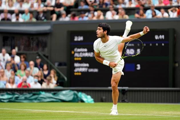 Mandatory Credit: Photo by Dave Shopland Shutterstock (14001531av) Carlos Alcaraz during his third round match Wimbledon Tennis Championships, Day 6, The All England Lawn Tennis and Croquet Club, London, UK - 08 Jul 2023 Wimbledon Tennis Championships, Day 6, The All England Lawn Tennis and Croquet Club, London, UK - 08 Jul 2023  Copyright: xDavexShopland Shutterstockx 14001531av