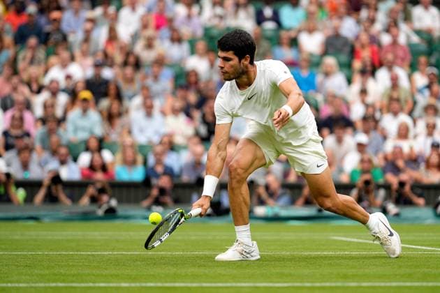 Mandatory Credit: Photo by Dave Shopland Shutterstock (14001531bn) Carlos Alcaraz during his third round match Wimbledon Tennis Championships, Day 6, The All England Lawn Tennis and Croquet Club, London, UK - 08 Jul 2023 Wimbledon Tennis Championships, Day 6, The All England Lawn Tennis and Croquet Club, London, UK - 08 Jul 2023  Copyright: xDavexShopland Shutterstockx 14001531bn