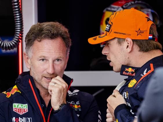 SILVERSTONE - Christian Horner (Red Bull Racing) and Max Verstappen (Red Bull Racing) during qualifying ahead of the Grand Prix of Great Britain at the Silverstone Circuit. ANP SEM VAN DER WAL F1 Grand Prix of Great Britain - Qualifying 2023 xVIxANPxSportx xxANPxIVx 473270718 originalFilename: 473270718.jpg