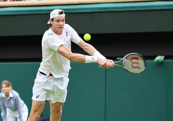 TENNIS - Wimbledon 2023 LONDON,ENGLAND,08.JUL.23 - TENNIS - ATP, Tennis Herren World Tour, Wimbledon, Grand Slam. Image shows Nicolas Jarry (CHI).  GEPAxpictures xAlanxGrieves