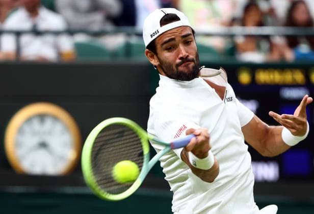 Mandatory Credit: Photo by Simon Dael Shutterstock (14001530fr) Matteo Berrettini during his third round match Wimbledon Tennis Championships, Day 6, The All England Lawn Tennis and Croquet Club, London, UK - 08 Jul 2023 Wimbledon Tennis Championships, Day 6, The All England Lawn Tennis and Croquet Club, London, UK - 08 Jul 2023  Copyright: xSimonxDael Shutterstockx 14001530fr
